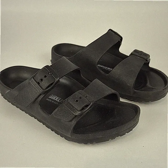 Birkenstock Arizona EVA Youth Sandals Black Little Kids size 1 (EU32)